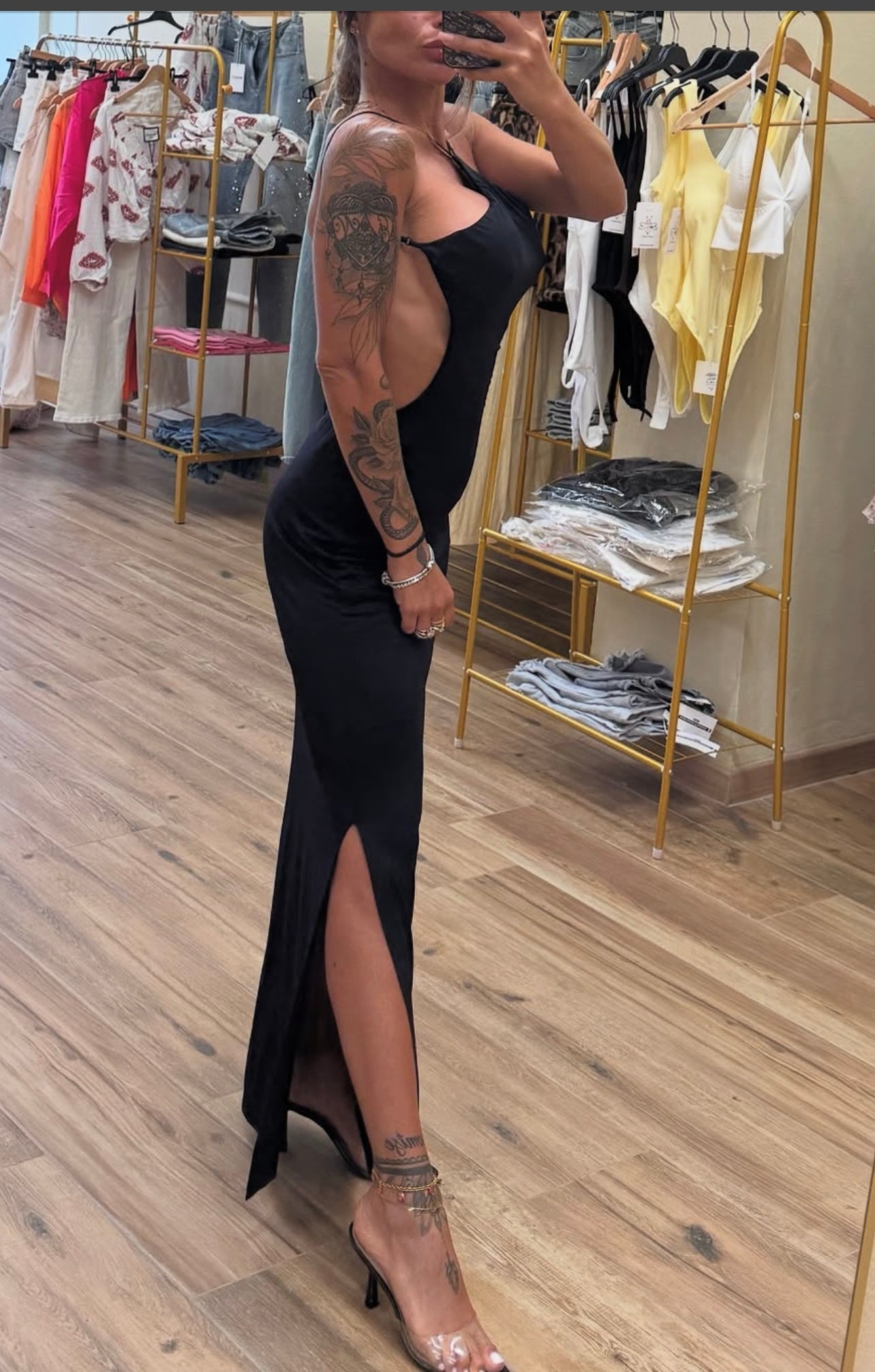 Vestito scollo schiena